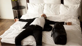Jet lag’ı azaltmak için doğru beslenin