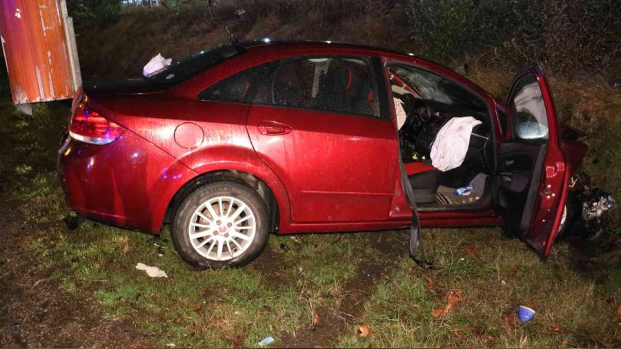 Kap�kule yolunda otomobil t�r ile �arp��t�