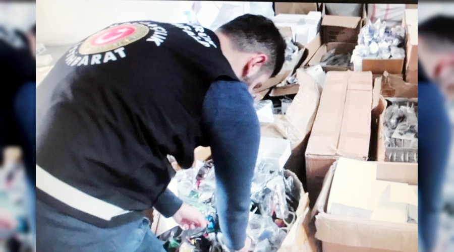 Kap�kule'de elektronik sigara operasyonu 