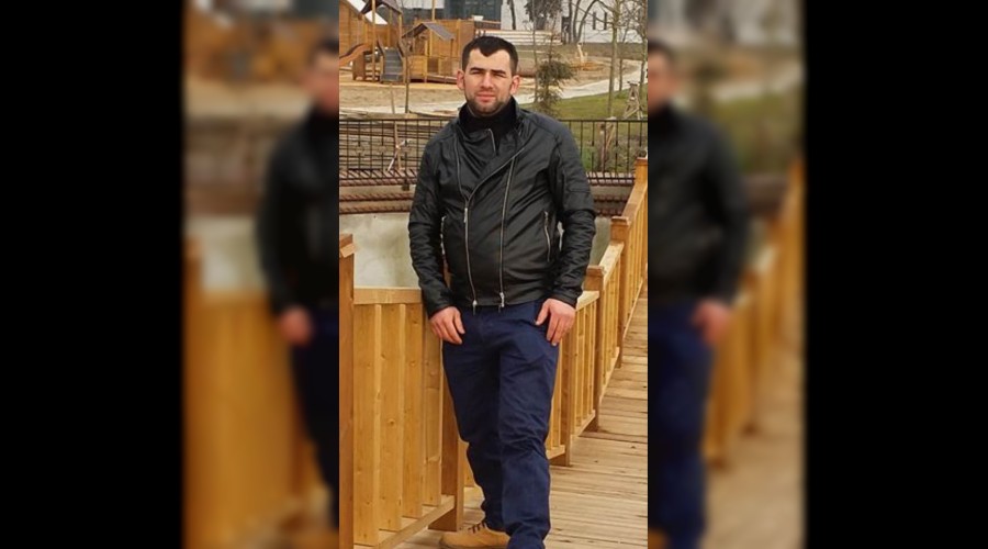 Kar�n a�r�s� ile gitti�i hastanede ya�am�n� yitirdi