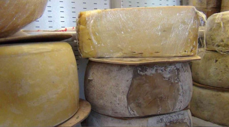 Kars'tan Kırklareli'ne kaşar peyniri göndermesi