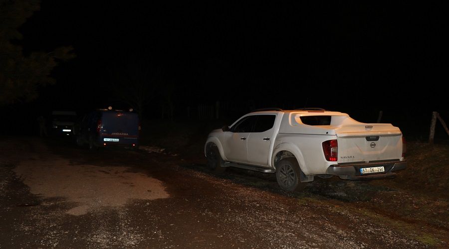 Kay�p gencin  babas� ile �vey anne g�zalt�na al�nd�