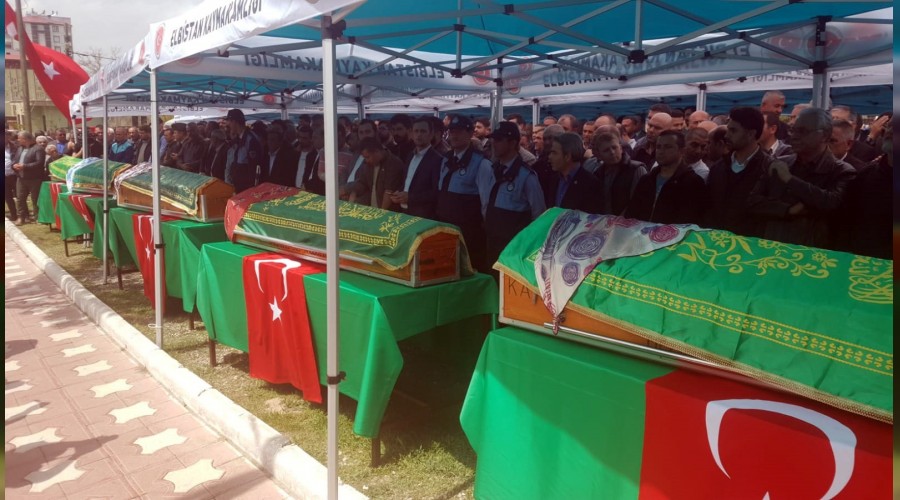 Kazada �len 5 ki�i g�zya�lar�yla u�urland�