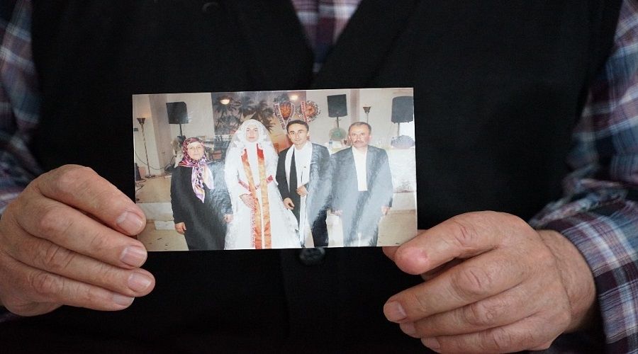 K�rm�z� ���kta yayay� ezen �ah�s kusursuz bulundu