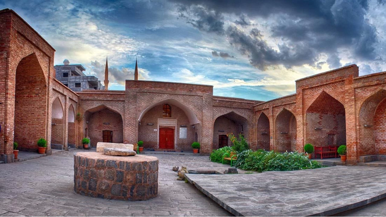 Kırmızı Medrese: Cizre’nin mimari ve kültürel belleğinde bir anıt