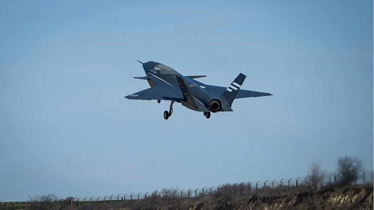 KIZILELMA bir uçuş testini daha başarıyla tamamladı