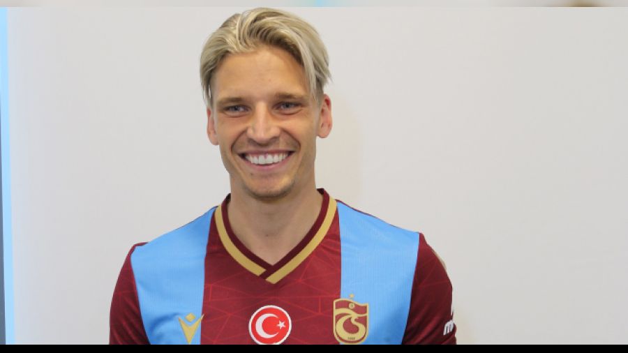 Larsen'den 3 y�ll�k imza