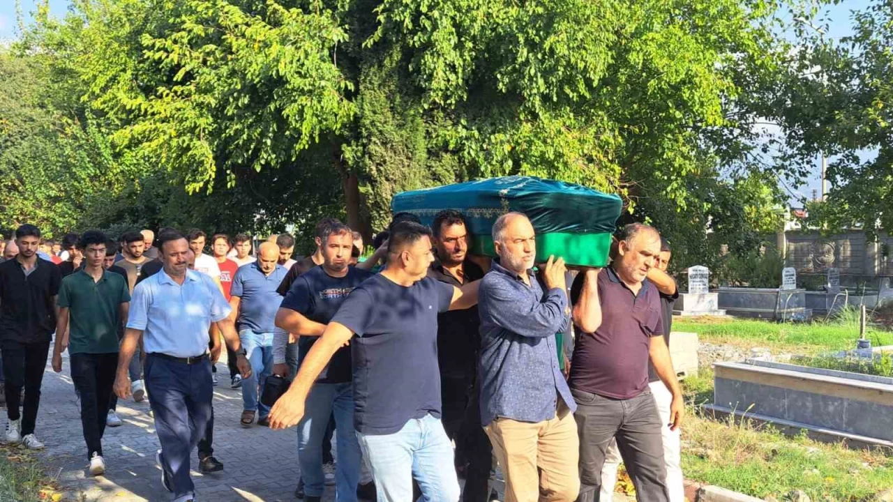 Lise öğrencisi okulun ilk gününde kaza kurbanı oldu