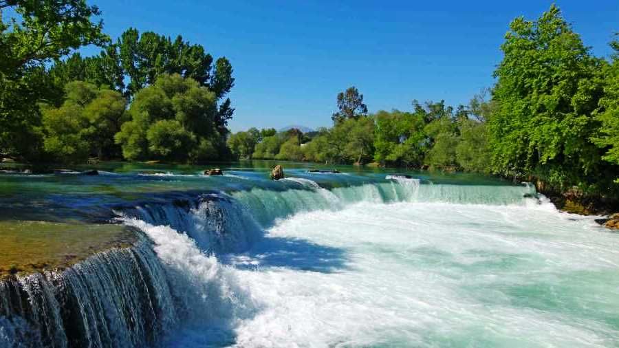 Manavgat'ta 18.316 m² tarla icradan satılıktır