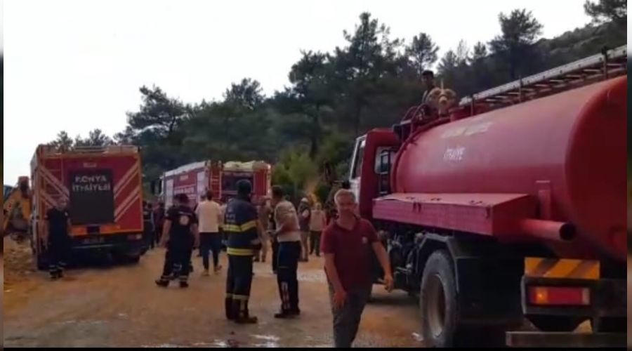 Manavgat'ta yükselen alevler köyü boşalttı