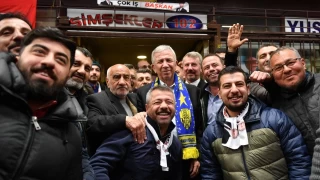 Mansur Yavaş'a toptancı halinde sevgi seli