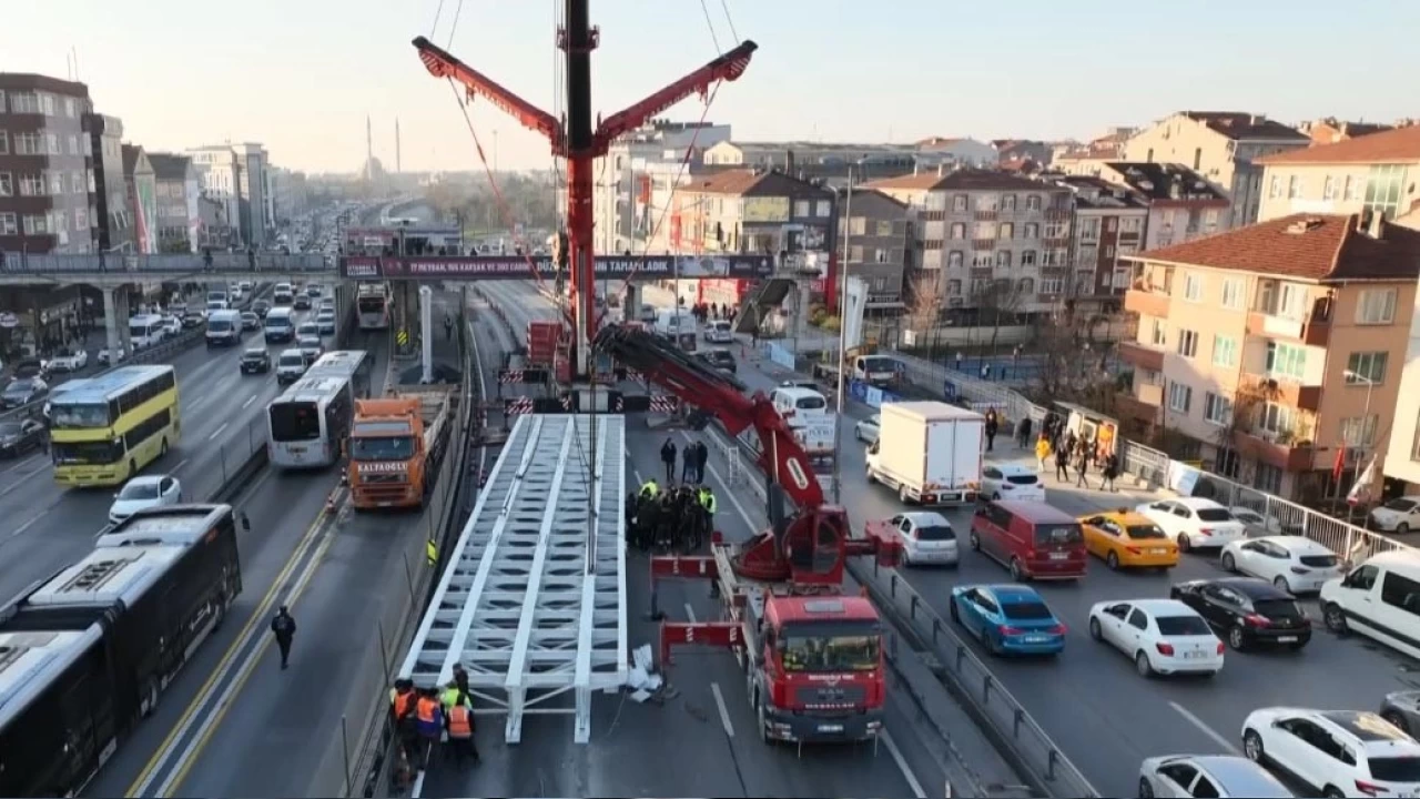 Metrob�s dura��nda �al��ma trafi�i durma noktas�na getirdi