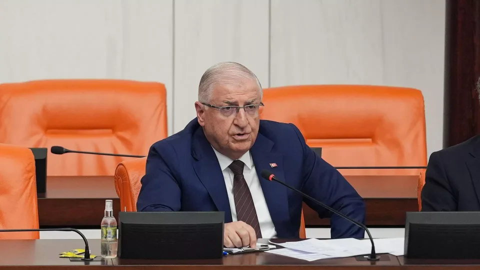 Milli Savunma Bakanı Yaşar Güler, Rusya’dan alınan S-400 hava ve füze savunma sistemlerine ilişkin soru önergesine yanıt verdi