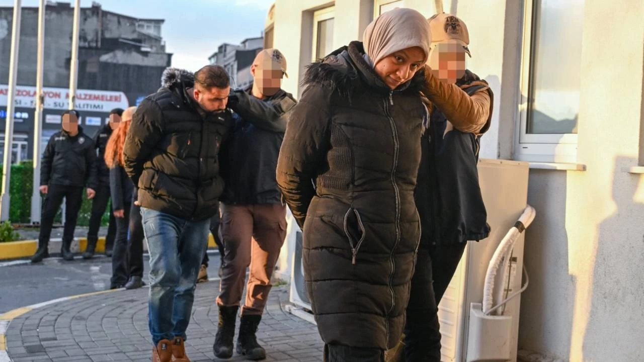 Mossad ad�na casusluk yapt�klar� iddia edilen ��phelilerle ilgili detaylar savc�l���n sevk yaz�s�nda