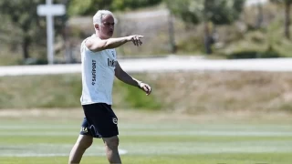 Mourinho futbolcu satışına karşı