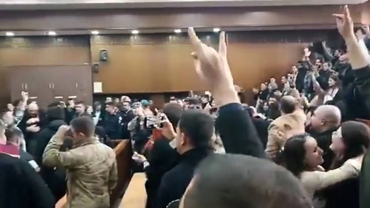"Nefret söylemi" davasında 10 tutuklu sanık tahliye edildi