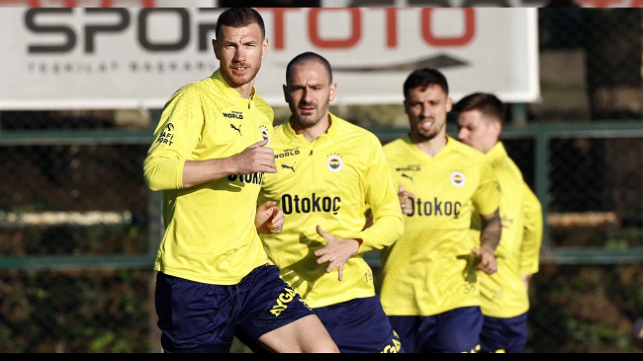 Olympiakos ma�� kadrosu a��kland�