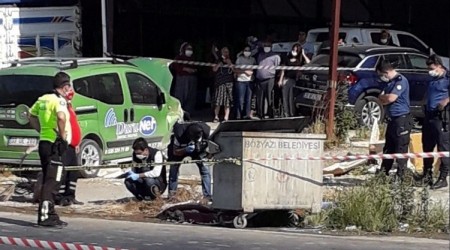 Otomobilin çarptığı motosiklet sürücüsü hayatını kaybetti
