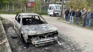Otomobilini küle dönmüş halde buldu