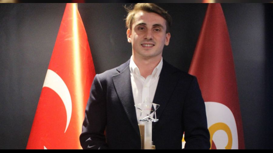 Özbek’ten Kerem’e Avrupa izni