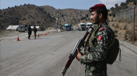 Pakistan, yasa dışı yabancıları çıkartıyor