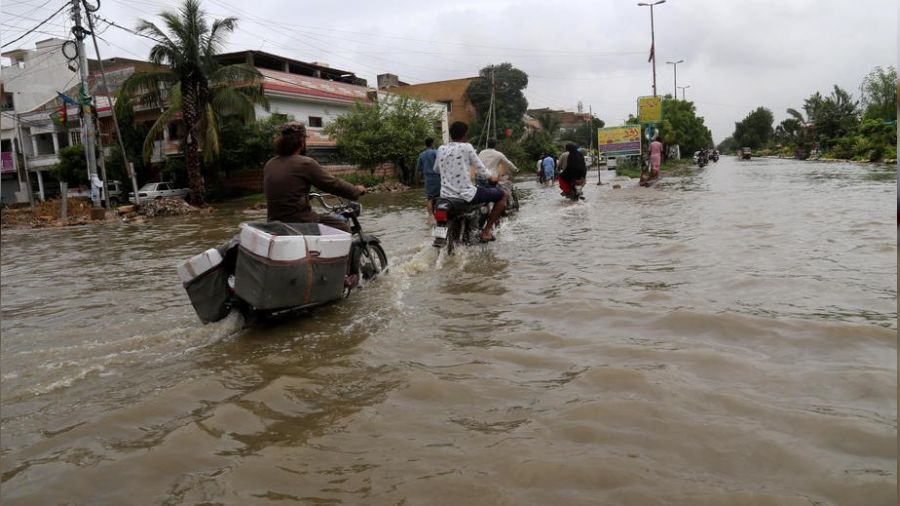 Pakistan'da sel felaketi: 8 ölü