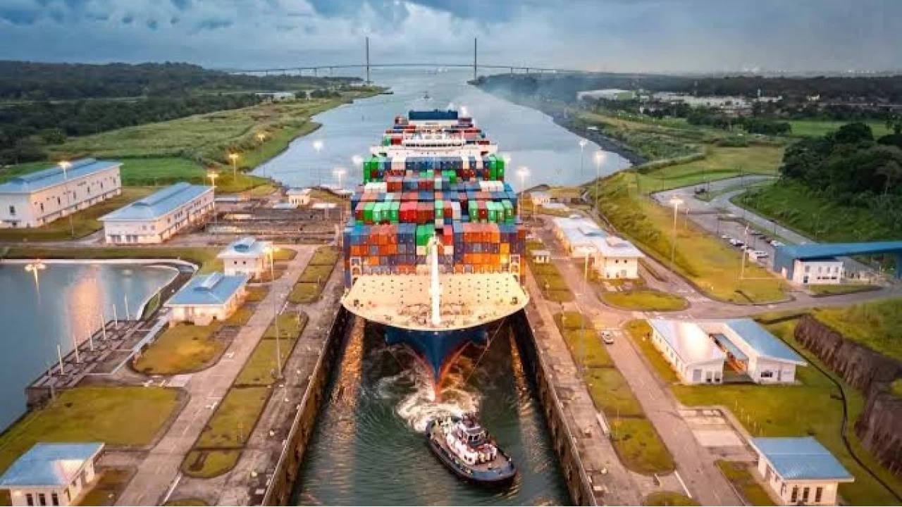 Panama Devlet Ba�kan� Mulino'dan, Trump'a Panama Kanal� yan�t�:  Yalan s�yl�yor 