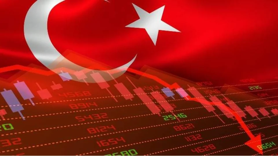 Pembe tablolar çöktü, reel sektör battı