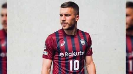 Podolski Antalya ile görüşüyor
