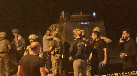 Polisevine silahlı ve bombalı saldırı: 2 yaralı