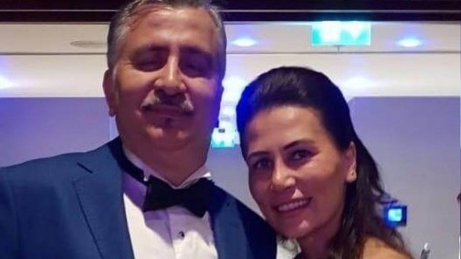 Profes�r�n ikinci e� ac�s�
