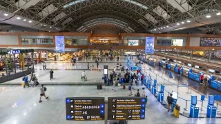 Sabiha Gökçen'de günlük yolcu sayısı 180 bini aştı