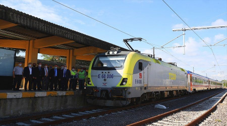 Sakarya'ya müjde "Ada treni" yeniden hizmete girdi