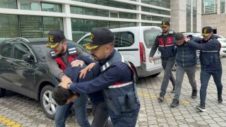 Samsun'da yabancı uyruklu 2 DEAŞ şüphelisi gözaltına alındı