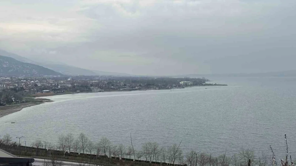 Sapanca G�l�'nde seviye artt�: Risk hala devam ediyor