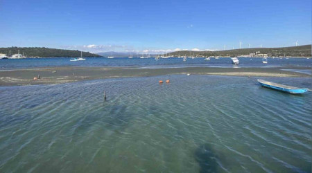 Seferihisar'da deniz 25 metre ekildi