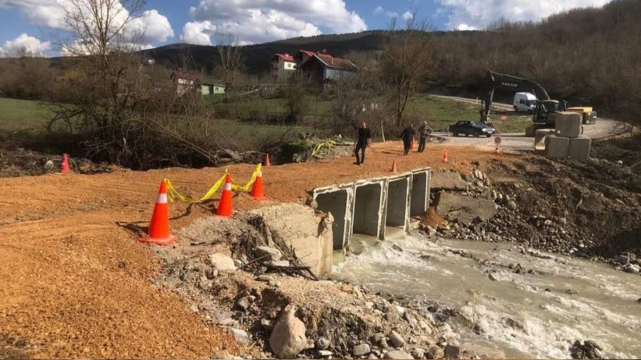 Selde yıkılan köprü ulaşıma açıldı