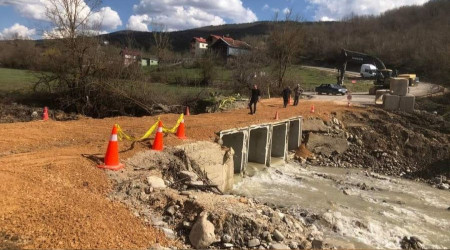 Selde yıkılan köprü ulaşıma açıldı