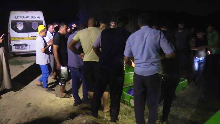 Serinlemek için gölete giren 2 kardeş boğuldu