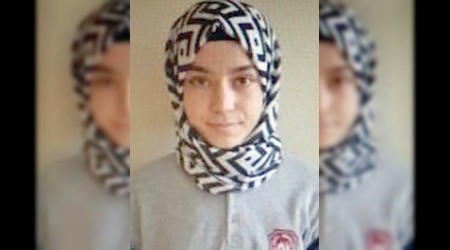 Servis bekleyen öğrenciye midibüs çarptı