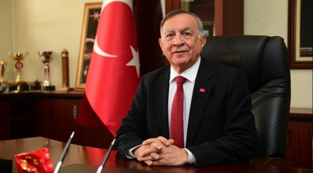 Seyhan Belediye Başkanı Kovid-19'a yakalandı