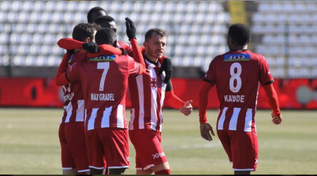 Sivasspor Bandrma'da tur atlad