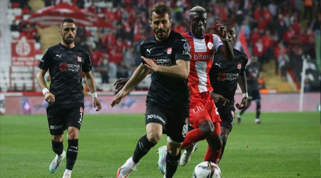 Sivasspor deplasmanda zorland
