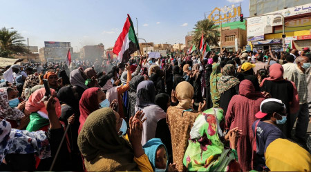 Sudan'da protestolar 3'nc aynda sryor