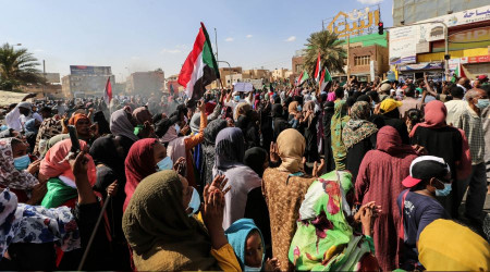 Sudan'da protestolar 3'üncü ayında sürüyor