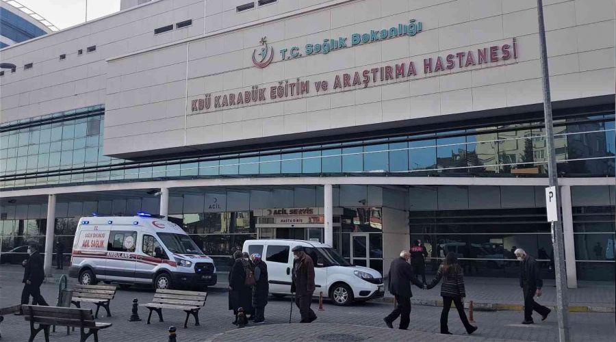 Temizlediği silah ateş aldı
