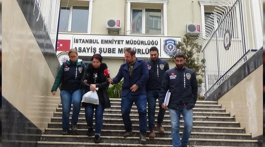 Temizliğe gittiği evi soydu