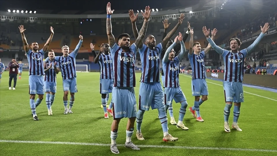 Trabzonspor, ge�en sezonki puan�n� �imdiden yakalad�