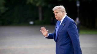 Trump'a ynelik azil tasars reddedildi
