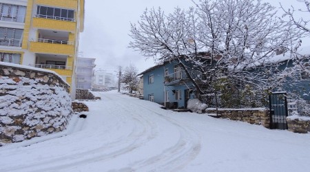 Tunceli'de 132 ky yolu kapand